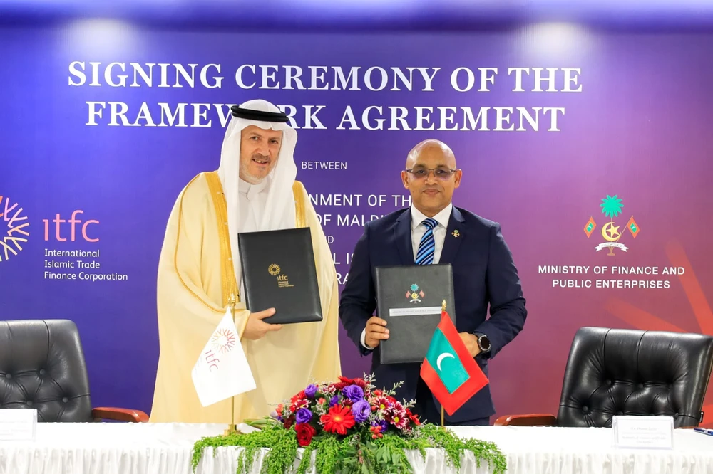 photo for ދިވެހިރާއްޖެއާއި އައި.ޓީ.އެފް.ސީ އާ ދެމެދު 1.5 ބިލިއަން ޑޮލަރުގެ އައު ޓްރޭޑް ފައިނޭންސިންގ